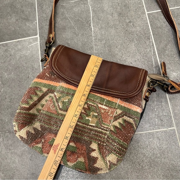 Myra bag crossbody tan gray leather boho woven western southwest canvas - Picture 9 of 10